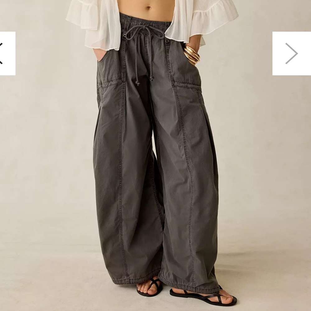 BDG Sunridge Mid-Rise Cargo Balloon Pants xs